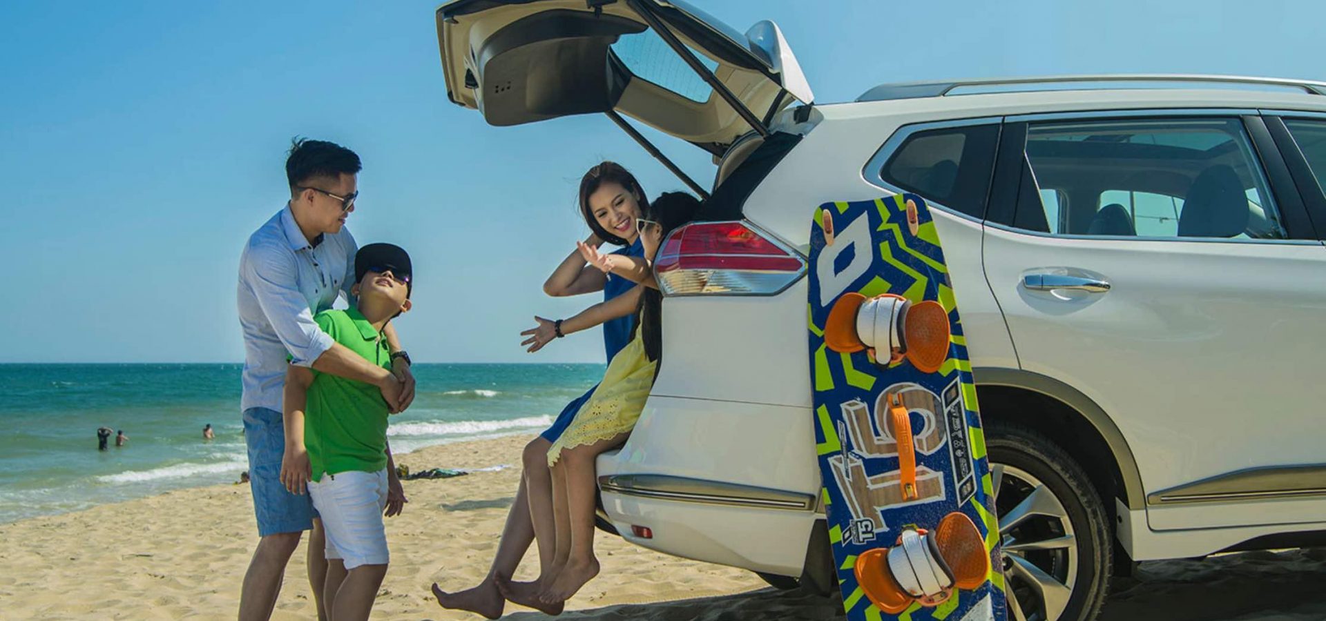 thuê xe dịch vụ cần thơ bích long- xe gia đình 7 chỗ